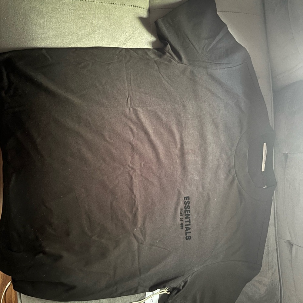 Essentials black Limo stretch t shirt brand new size small with tags and bag